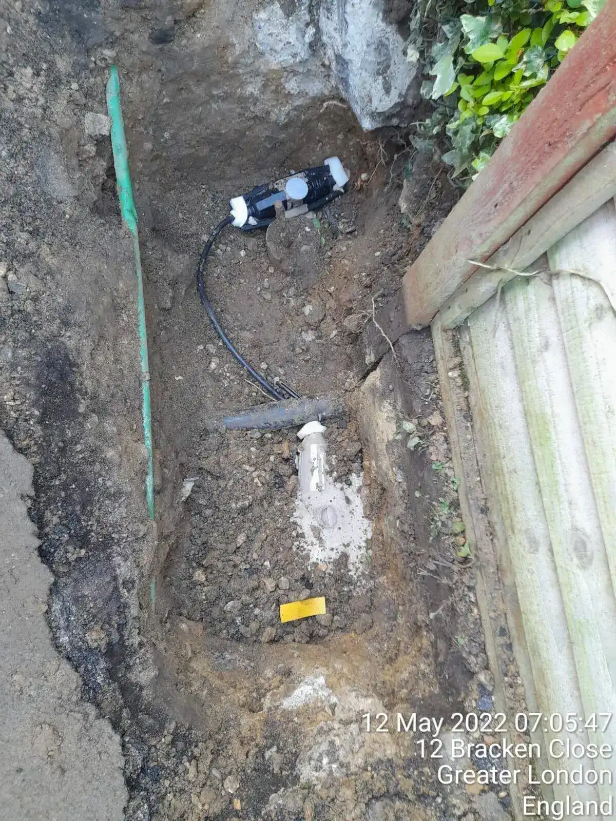 Hand dig assessment near buried services