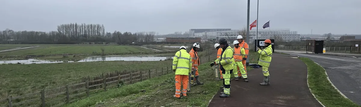 Genny signal generator being connected to a utility service point